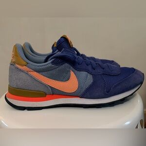Nike Blue and Peach Sneakers